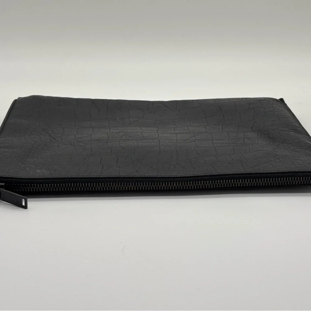 Yves Saint Laurent Cassandre Croc Embossed Clutch in Noir - Picture 5 of 10